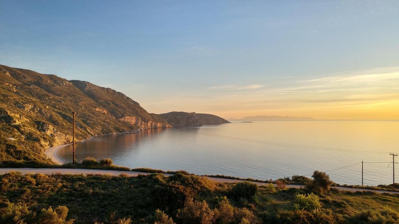 Villa With Aegean Views Akhladherí 외부 사진