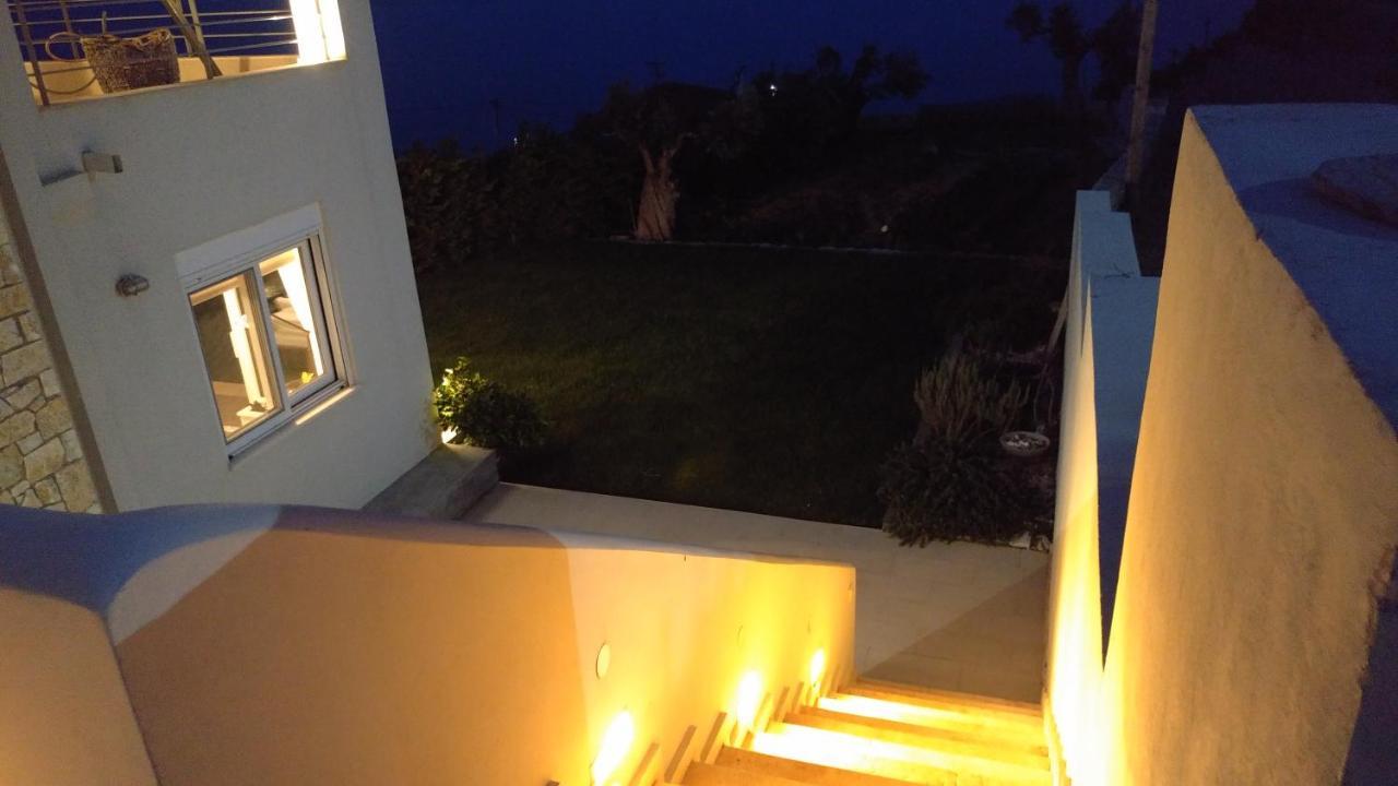 Villa With Aegean Views Akhladherí 외부 사진