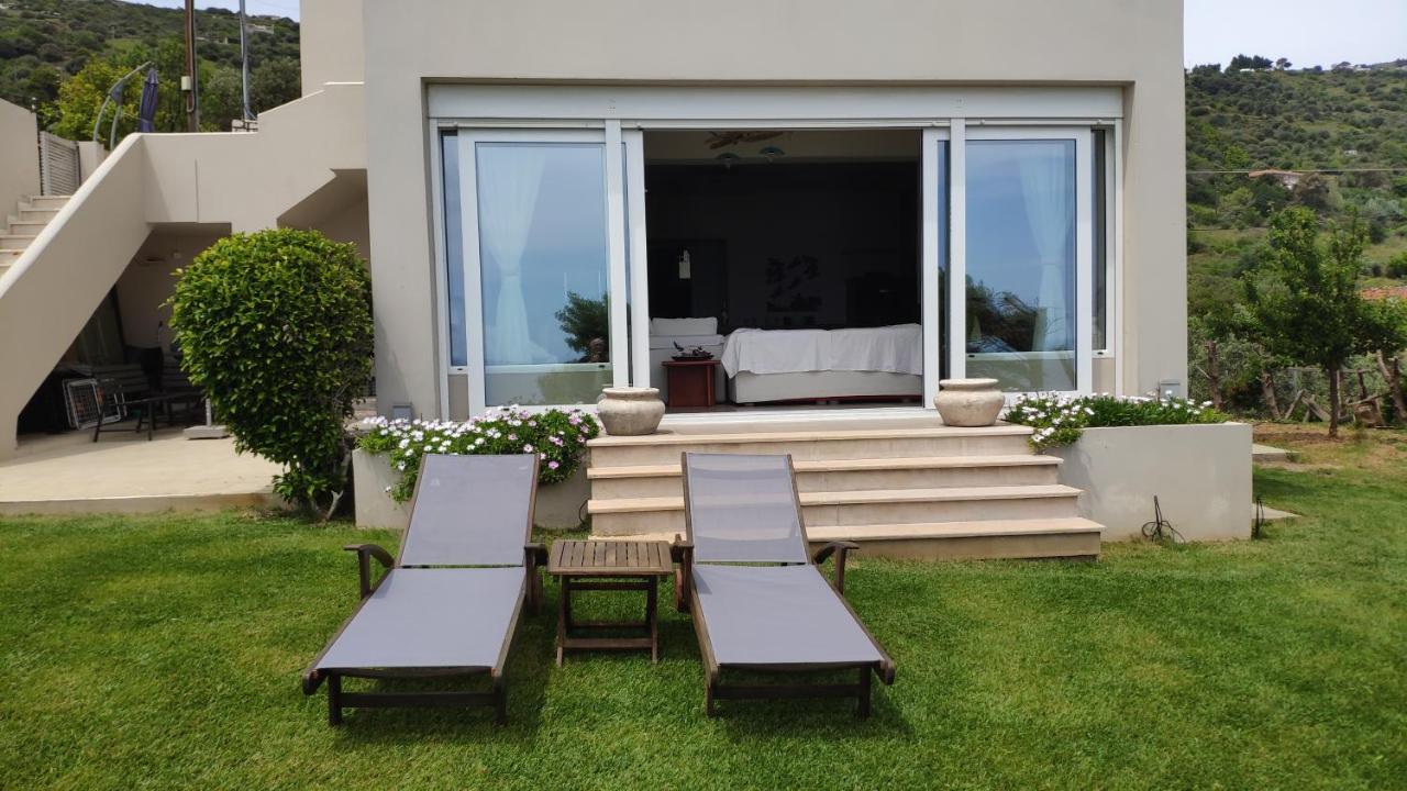 Villa With Aegean Views Akhladherí 외부 사진